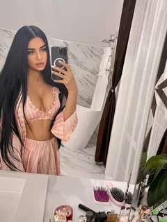 Astrid profile in Dubai